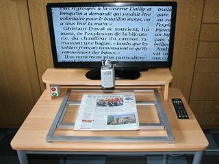 caméra loupe poue aider les malvoyants